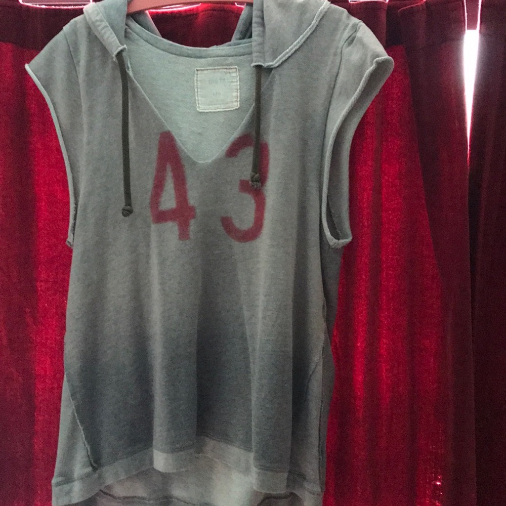 Vintage inspired cut-off Hoody